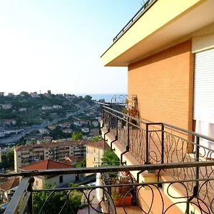 Your Holidays In Sanremo. 4 Minutes From The Appartamento Sanremo